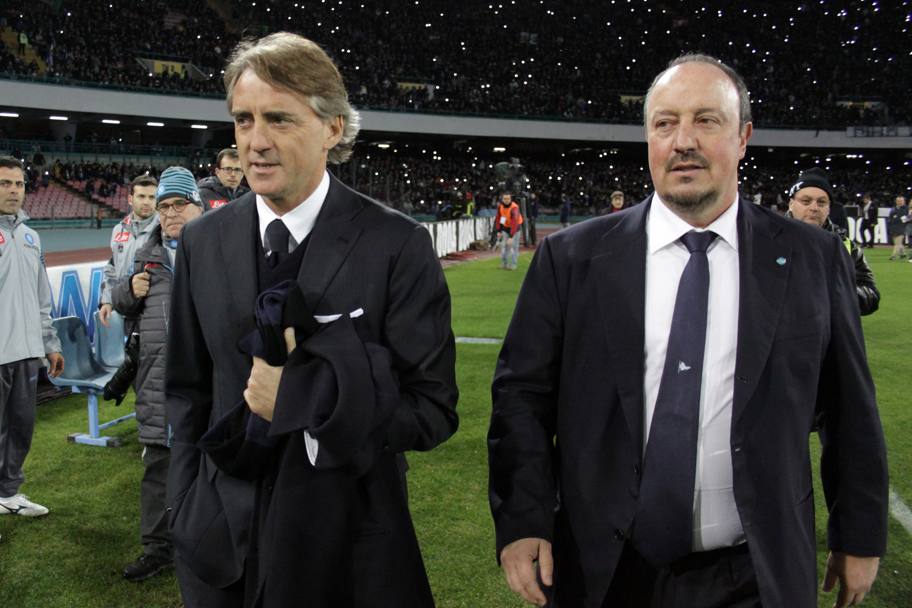 Mancini e Benitez fianco a fianco a inizio gara. LaPresse